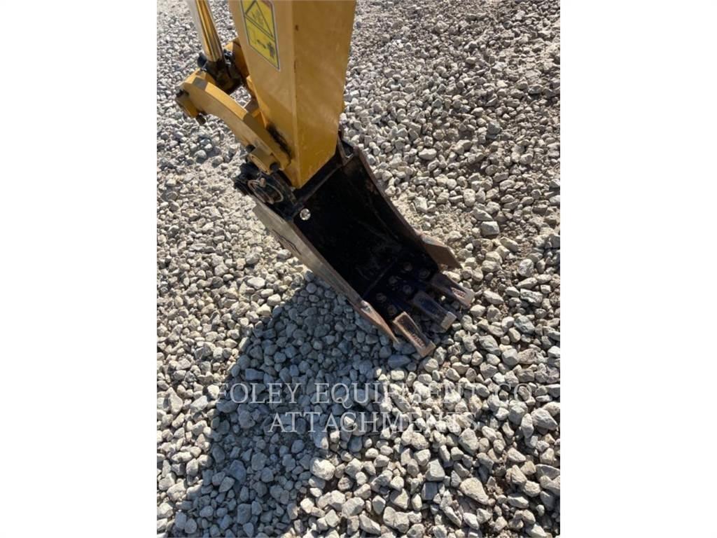 CAT BK301P09 Bageri guseničari