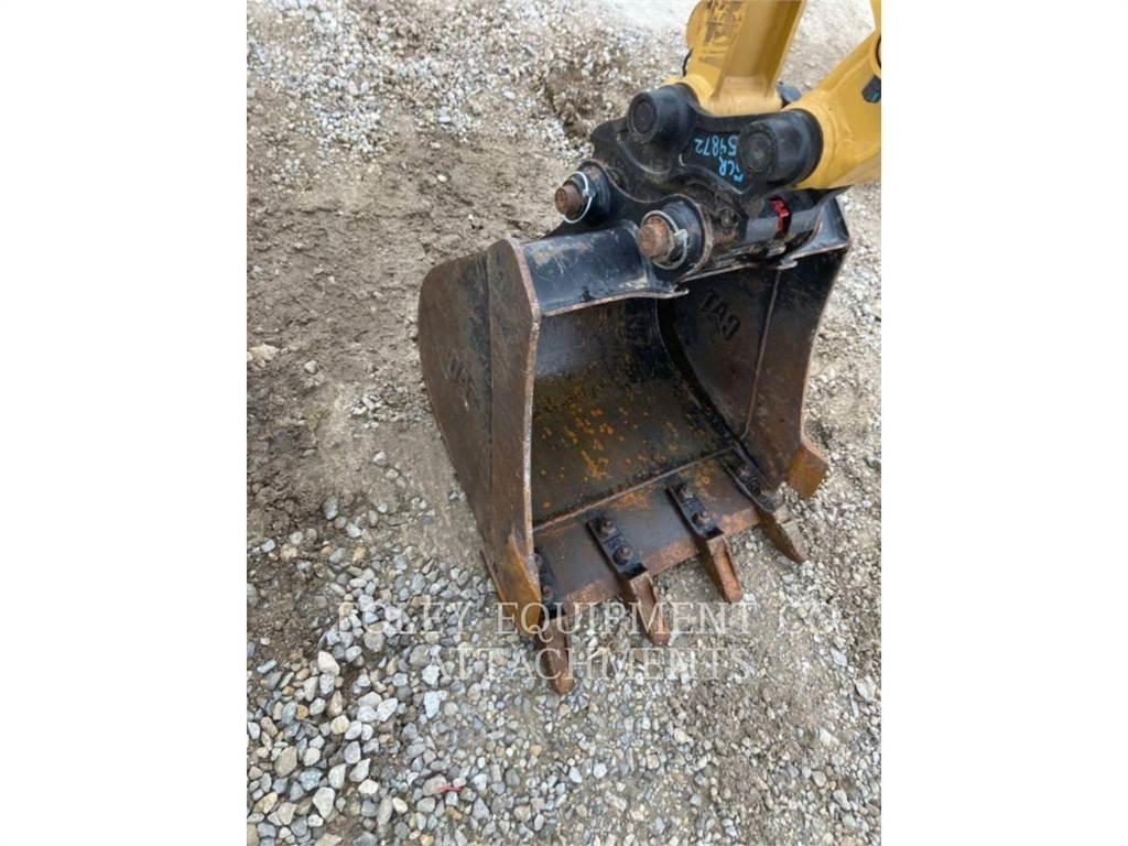 CAT BK302P24 Bageri guseničari