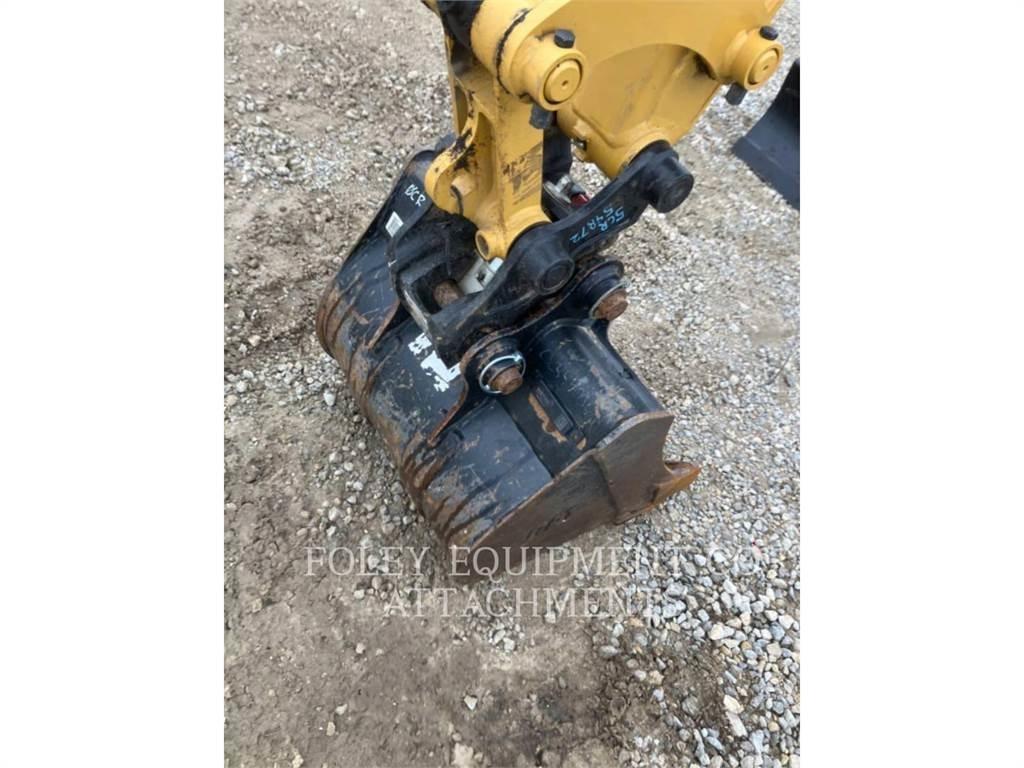 CAT BK302P24 Bageri guseničari