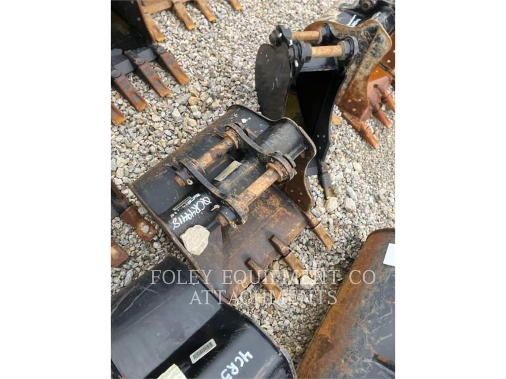 CAT BK303P24 Bageri guseničari