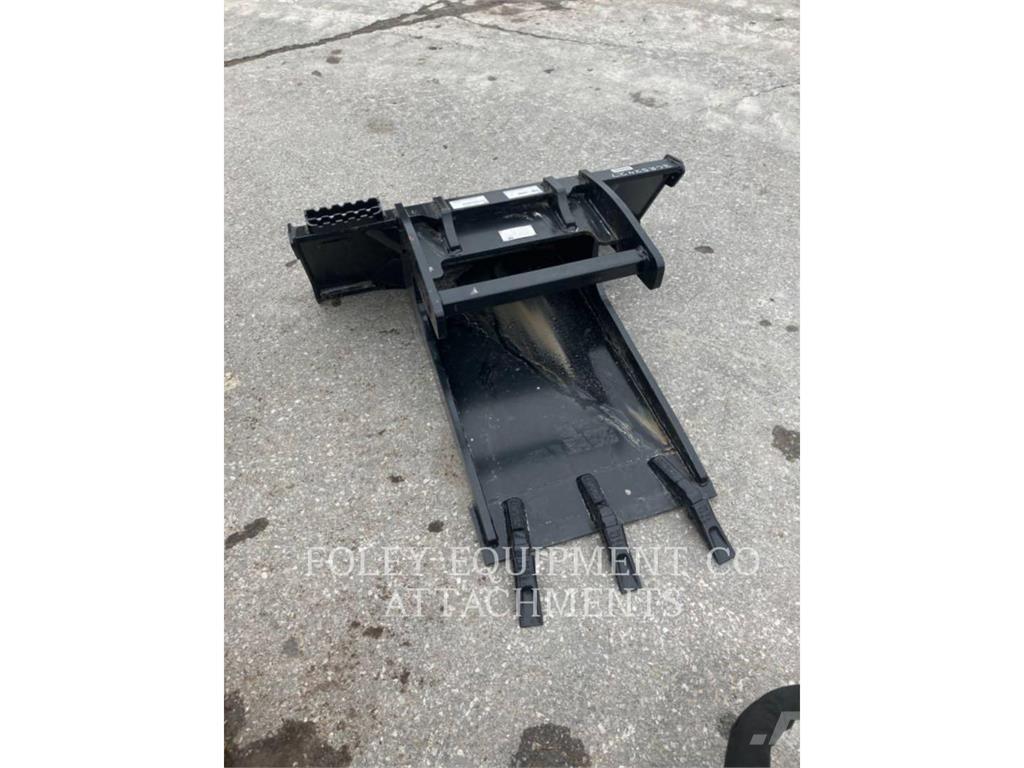 CAT BKSSLSLAB Skid steer mini utovarivači