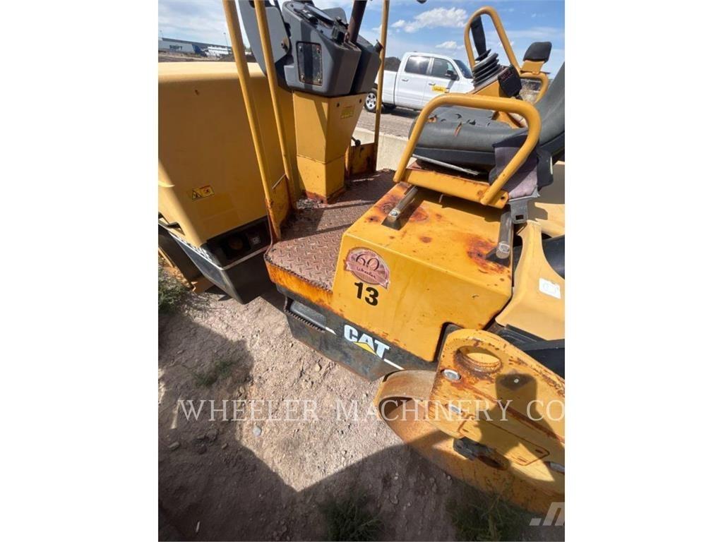 CAT CB-334E Kombinovani valjci