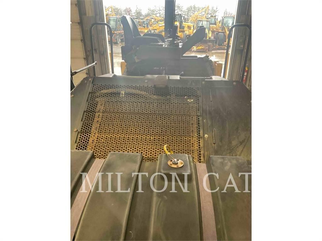 CAT CB10 Nabijači zemlje