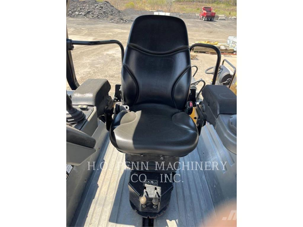 CAT CB13 Valjci sa duplim bubnjem