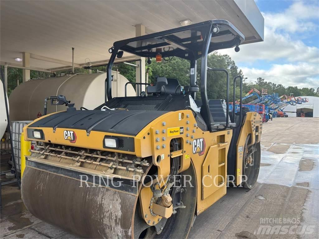 CAT CB13 OSC Valjci sa duplim bubnjem
