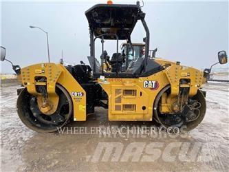 CAT CB15 CW VV Valjci sa duplim bubnjem
