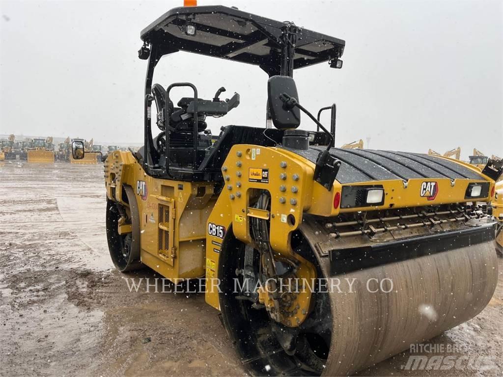 CAT CB15 CW VV Valjci sa duplim bubnjem