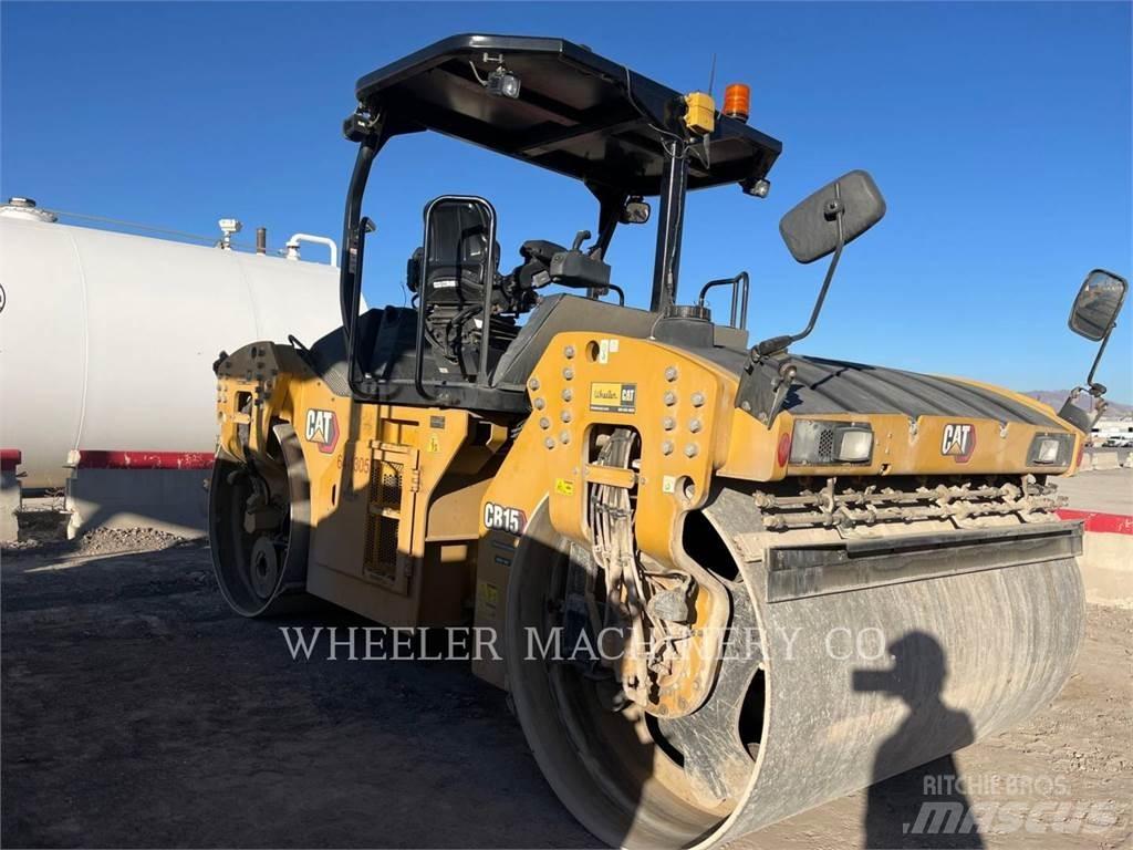 CAT CB15 CW VV Valjci sa duplim bubnjem