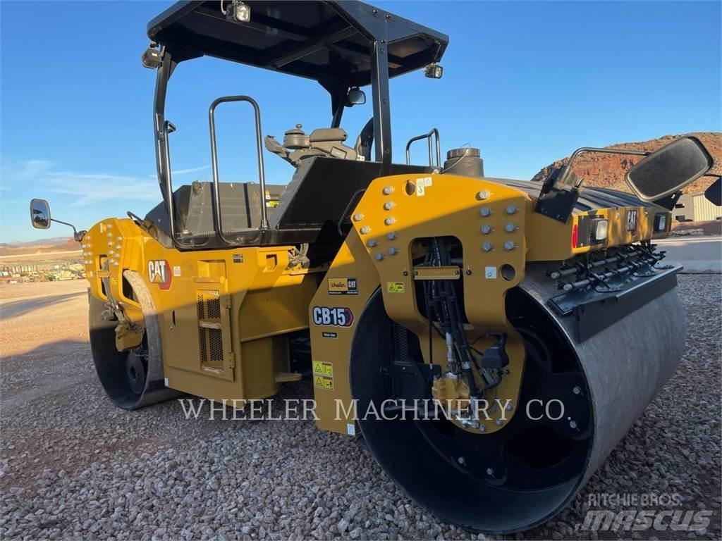 CAT CB15 CW VV Valjci sa duplim bubnjem
