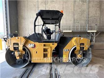 CAT CB15 CW VV Valjci sa duplim bubnjem