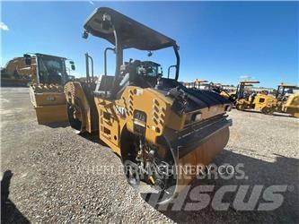 CAT CB15 CW VV Valjci sa duplim bubnjem