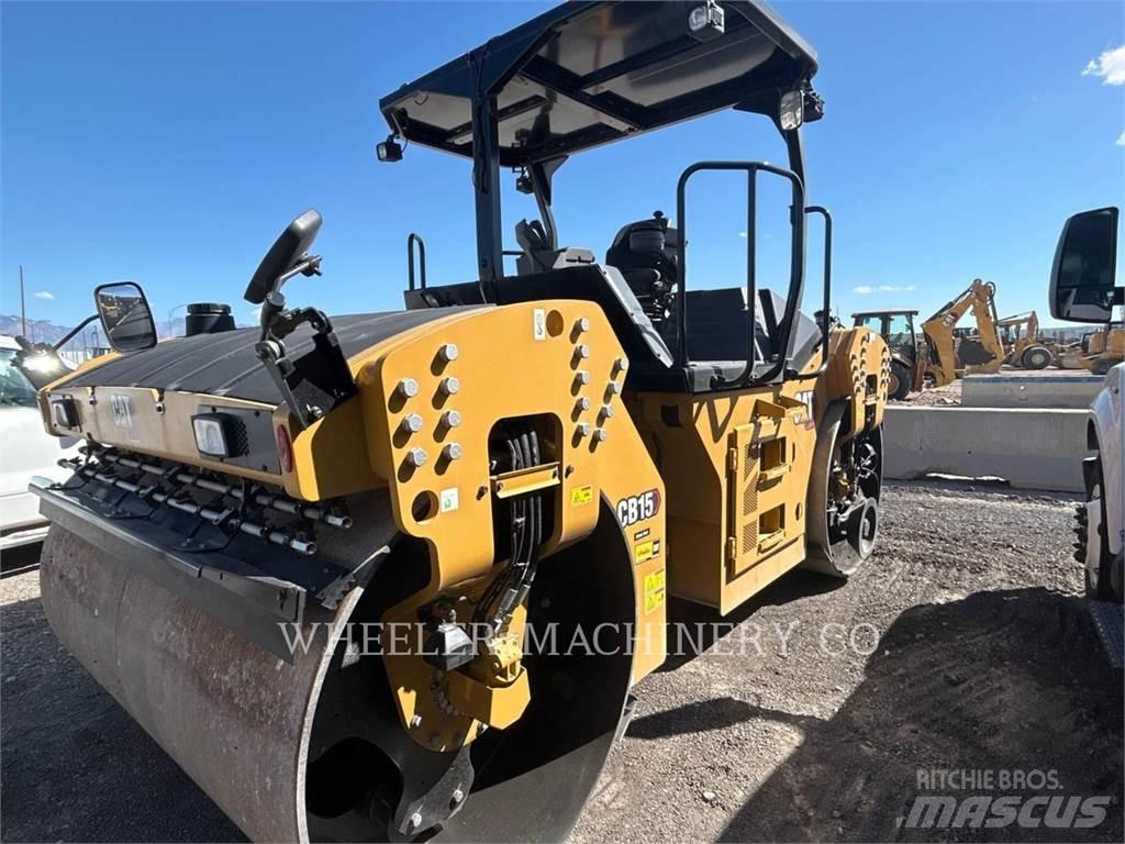 CAT CB15 CW VV Valjci sa duplim bubnjem