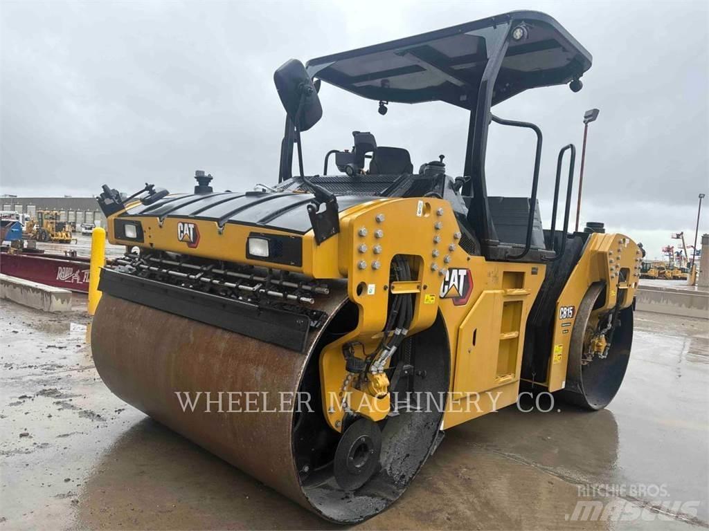 CAT CB15 CW VV Valjci sa duplim bubnjem