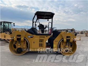 CAT CB15 CW VV Valjci sa duplim bubnjem