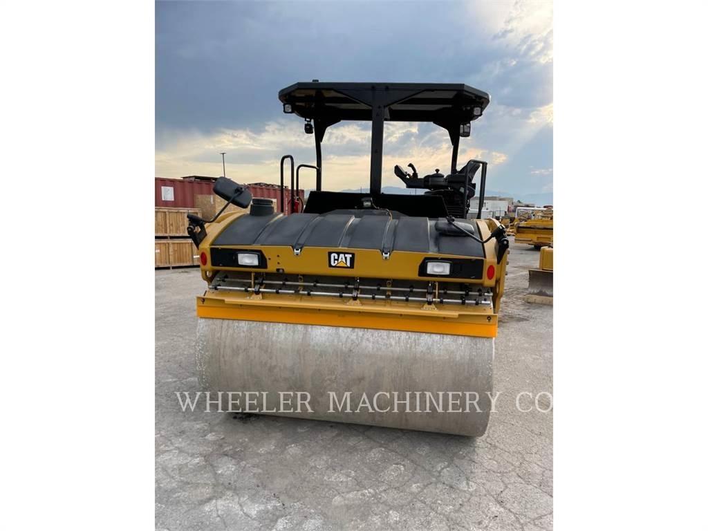 CAT CB15 CW VV Valjci sa duplim bubnjem