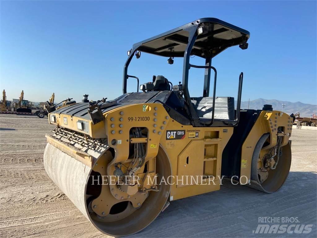 CAT CB15 VV Valjci sa duplim bubnjem