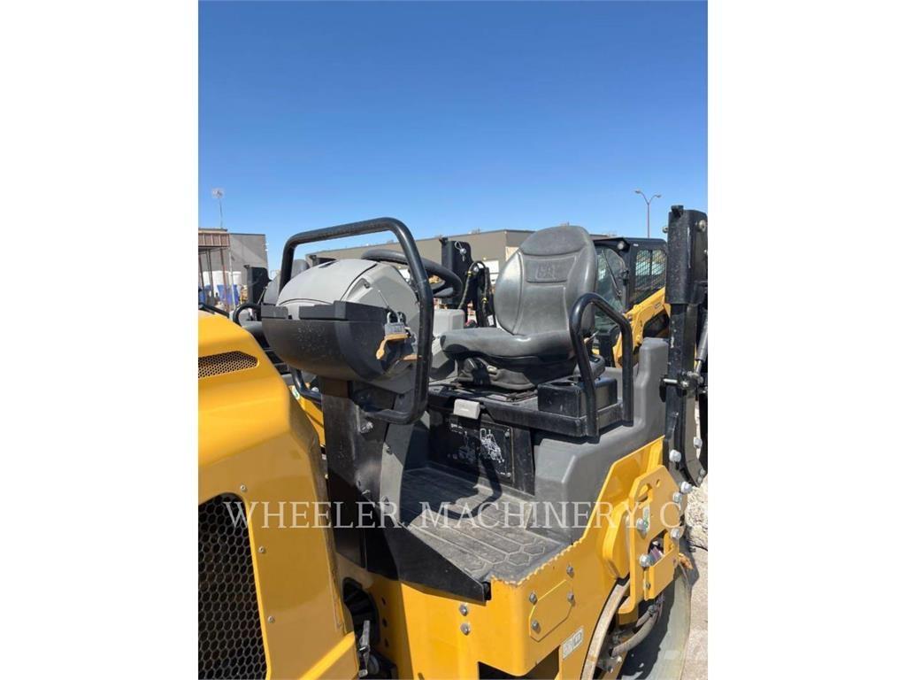 CAT CB2.5 GC Valjci sa duplim bubnjem