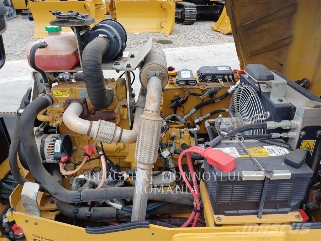 CAT CB2.7LRC Valjci sa duplim bubnjem