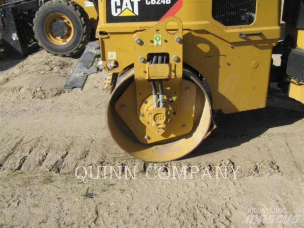 CAT CB24B Valjci sa duplim bubnjem