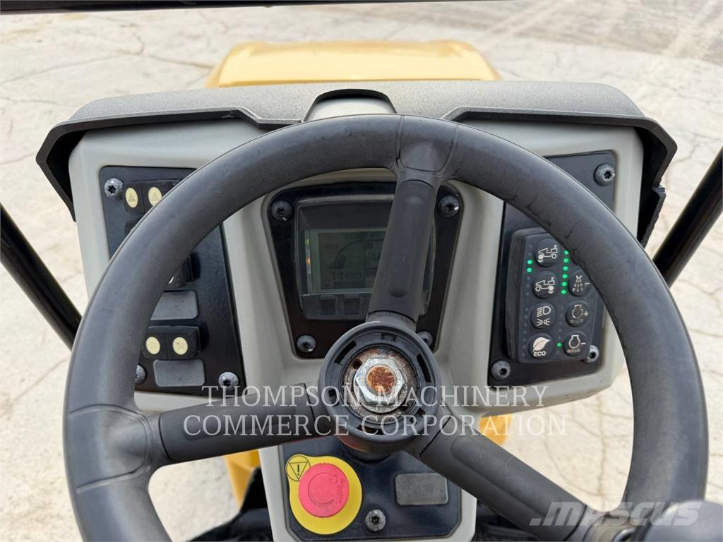 CAT CB24B Valjci sa duplim bubnjem