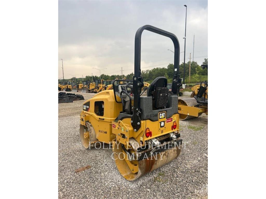 CAT CB24B Nabijači zemlje