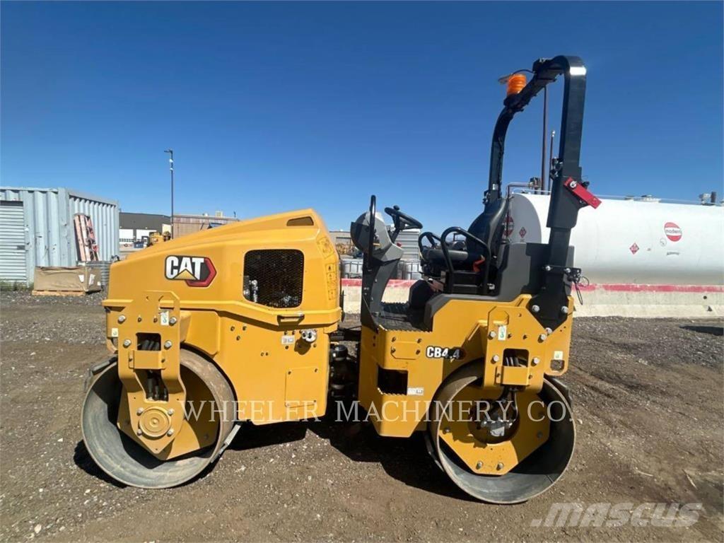 CAT CB4.4 Valjci sa duplim bubnjem