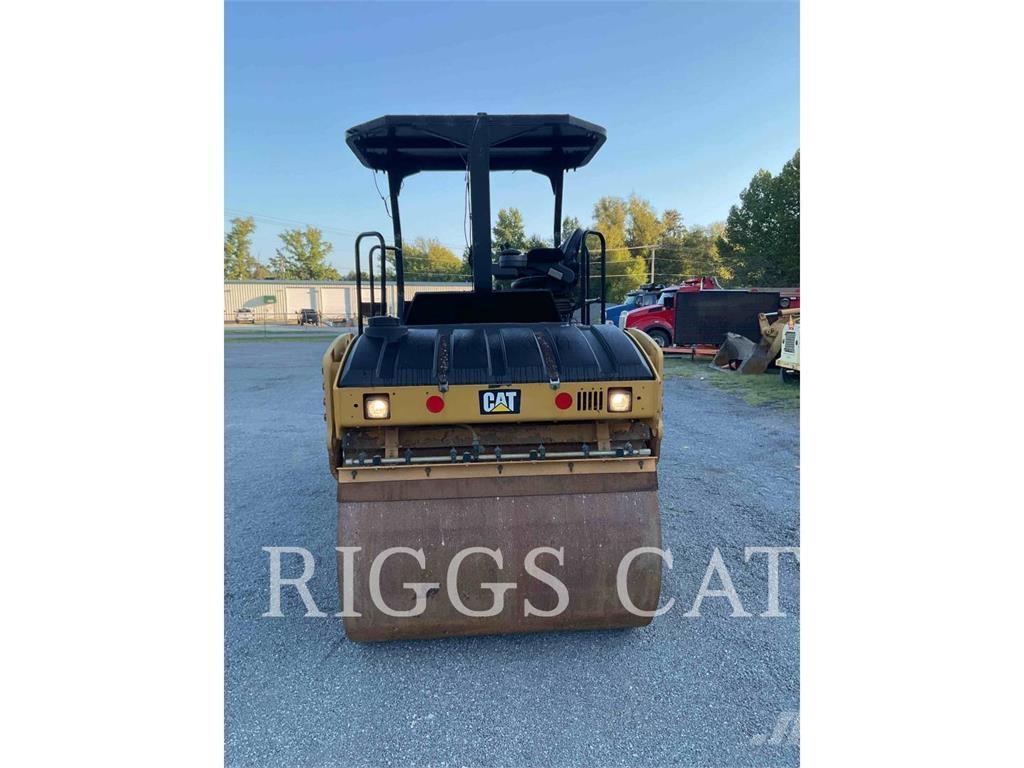 CAT CB44B Valjci sa duplim bubnjem