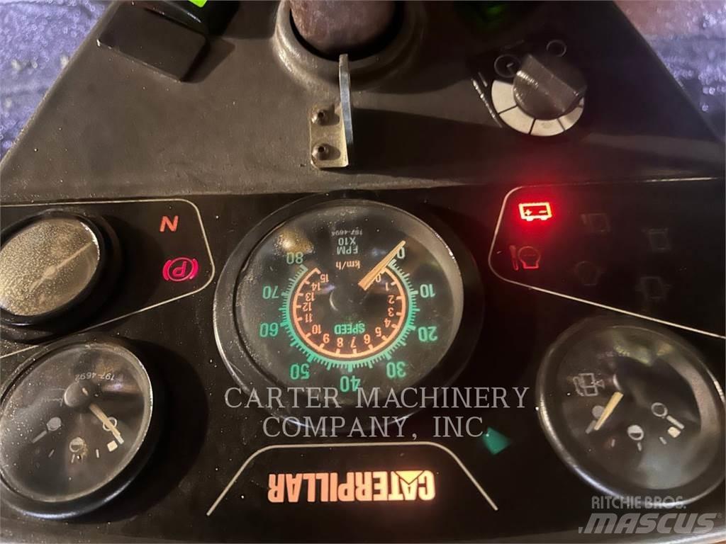 CAT CB534D Nabijači zemlje