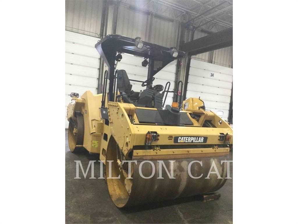 CAT CB54 XW Nabijači zemlje