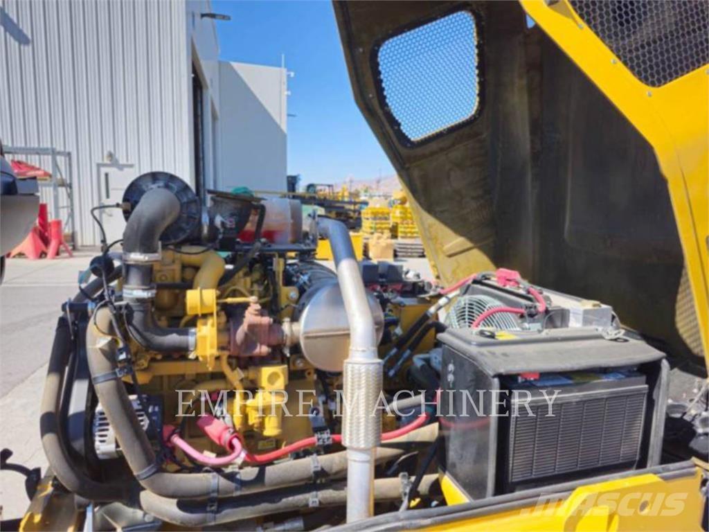 CAT CC4.0-MB Valjci sa duplim bubnjem