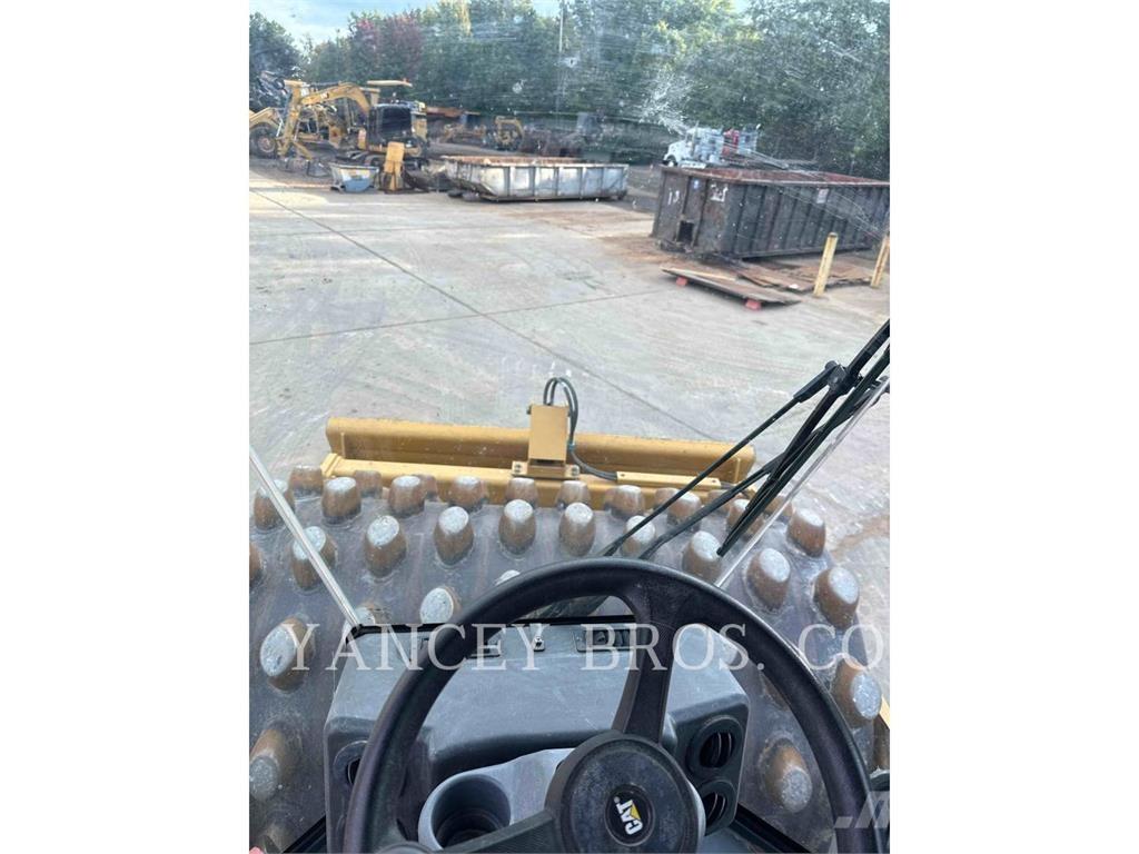 CAT CP56B Valjci sa jednim bubnjem