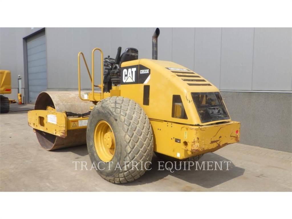 CAT CS-533E Valjci sa jednim bubnjem