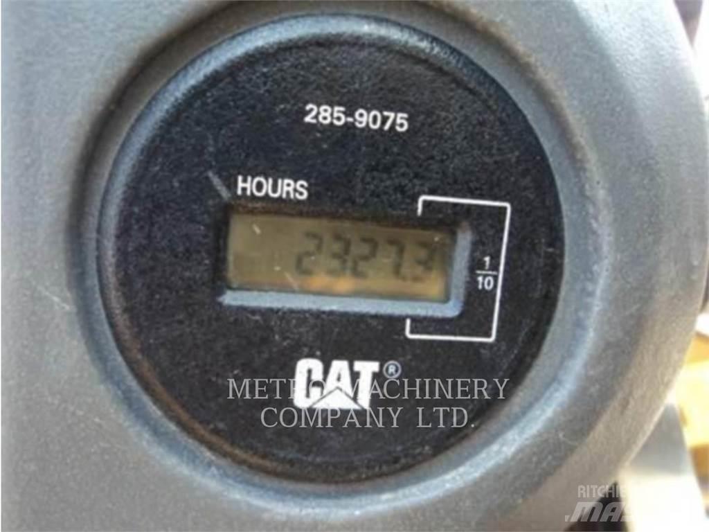 CAT CS-533E Valjci sa jednim bubnjem