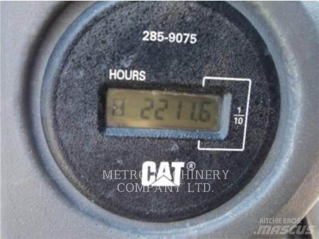 CAT CS-533E Valjci sa jednim bubnjem