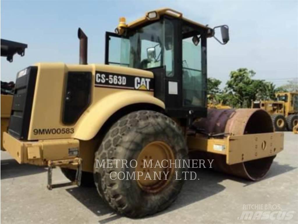 CAT CS-563DAW Valjci sa jednim bubnjem
