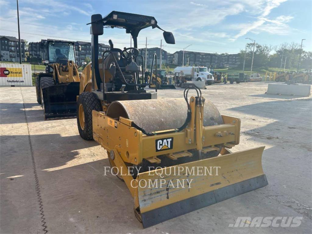 CAT CS44B Nabijači zemlje