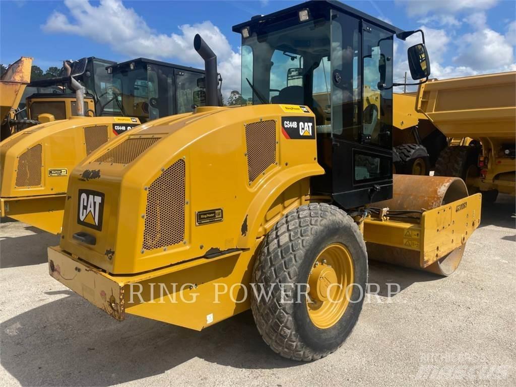 CAT CS44BCAB Valjci sa duplim bubnjem