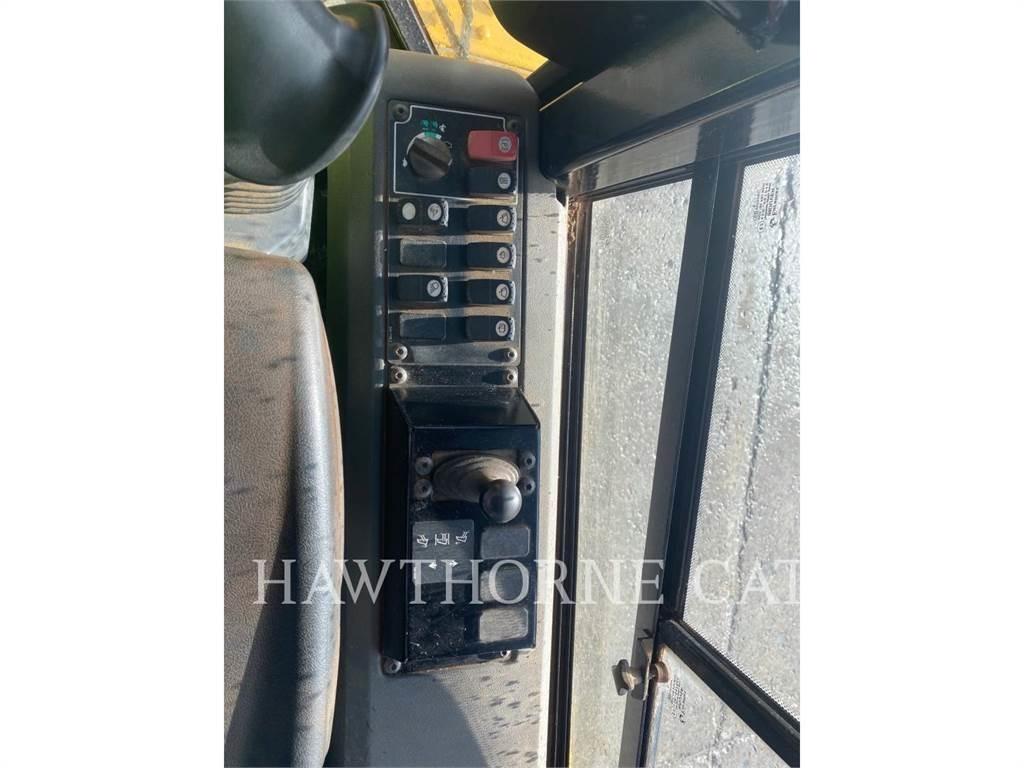 CAT D 6 K XL Buldožeri guseničari