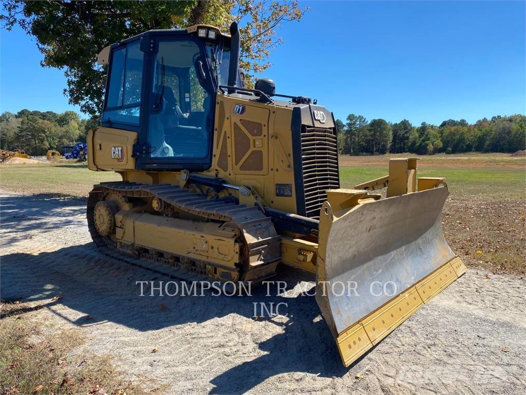 CAT D1 Buldožeri guseničari