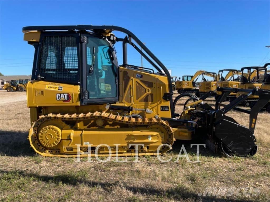 CAT D1 MULCHER Buldožeri guseničari
