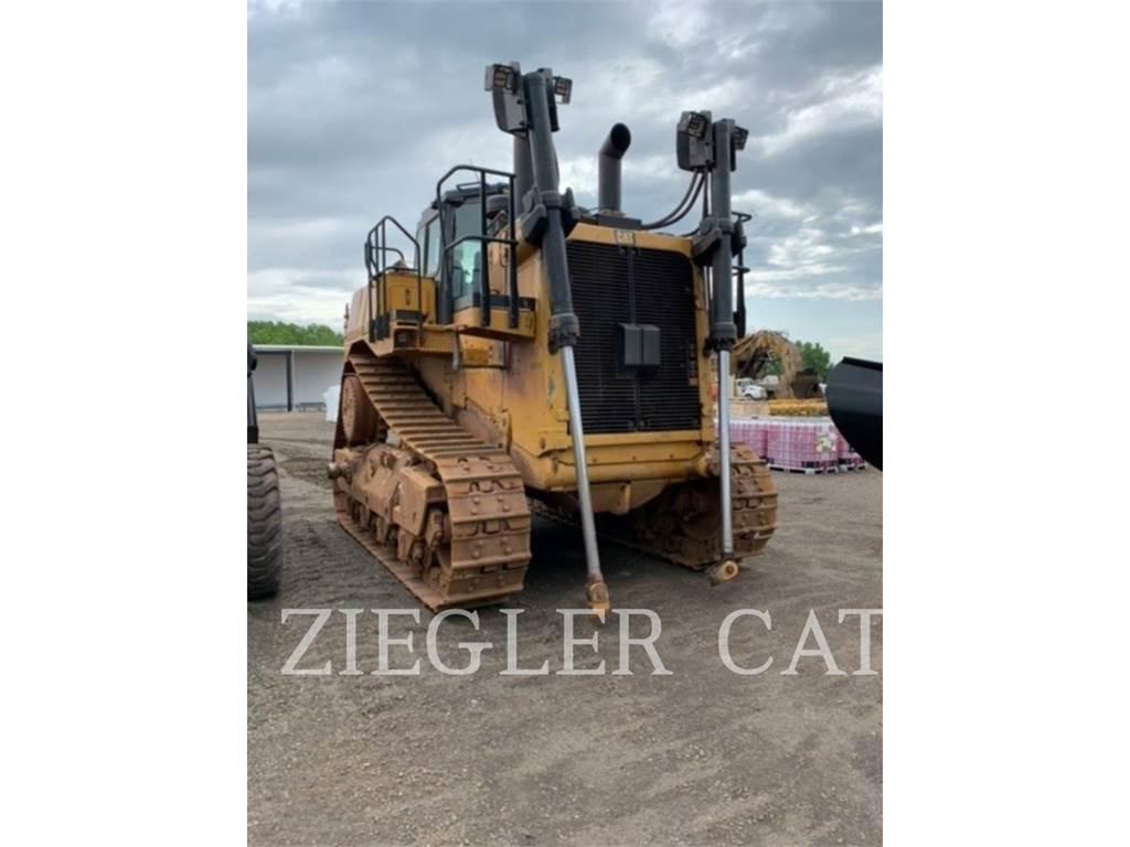 CAT D10T2 Buldožeri guseničari