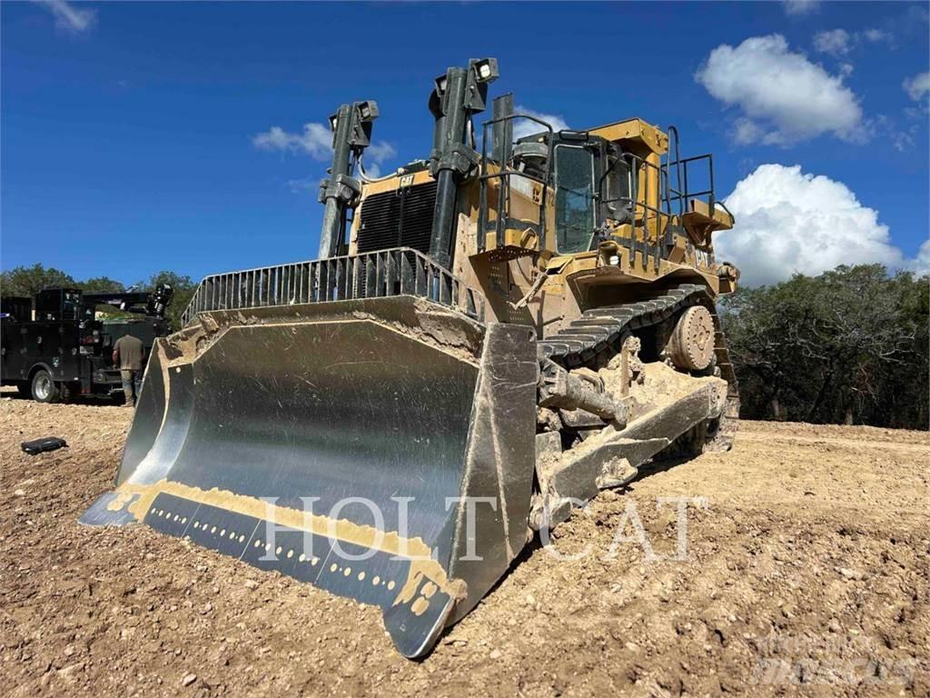 CAT D10T2 Buldožeri guseničari