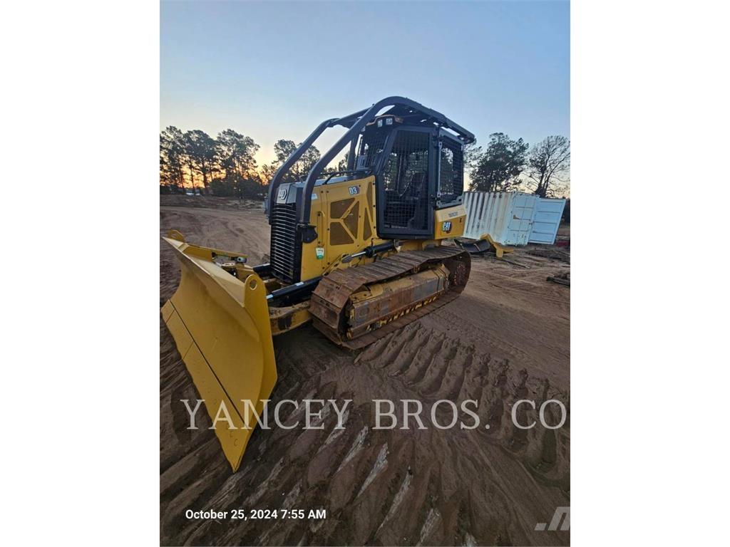 CAT D3 Buldožeri guseničari