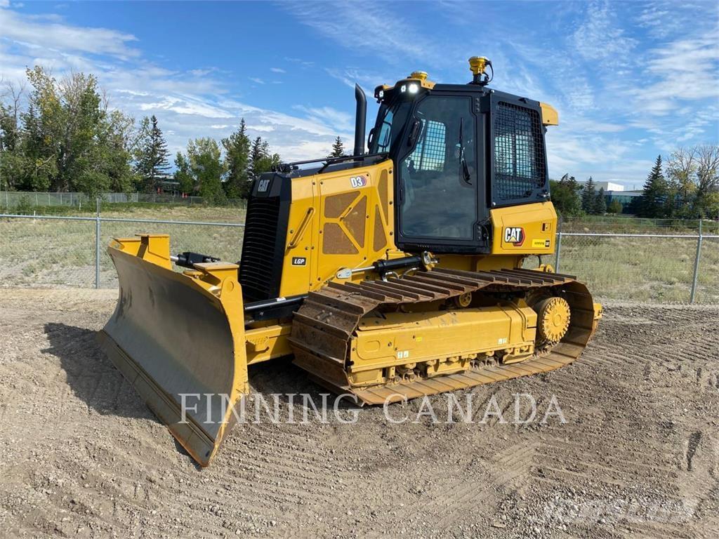 CAT D3-12 Buldožeri guseničari
