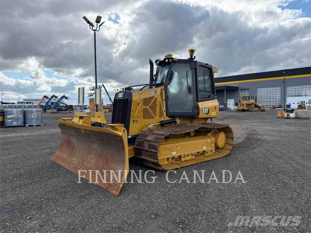 CAT D3-12 Buldožeri guseničari