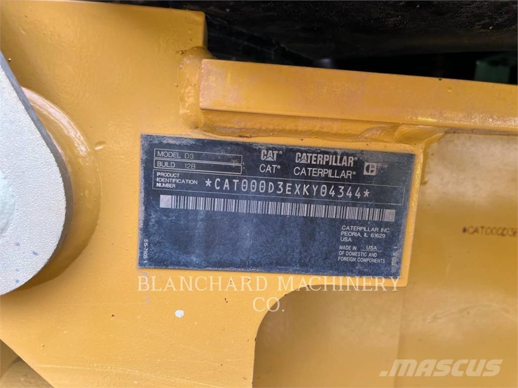 CAT D3 LGP Buldožeri guseničari