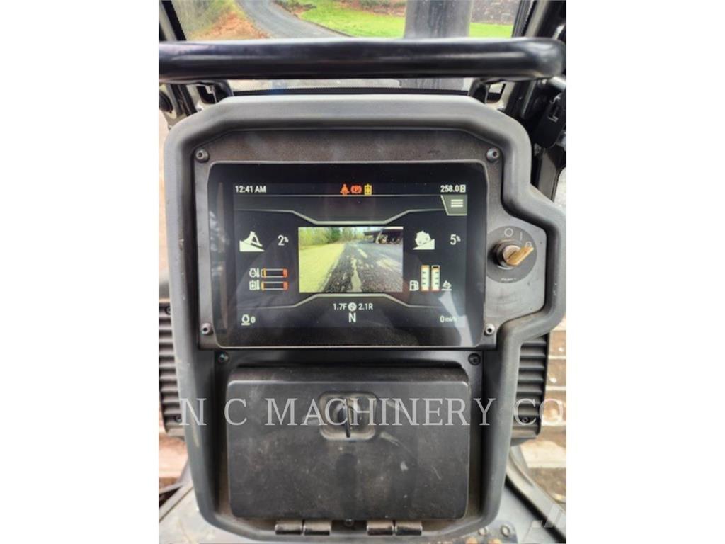 CAT D3 LGPCB Buldožeri guseničari