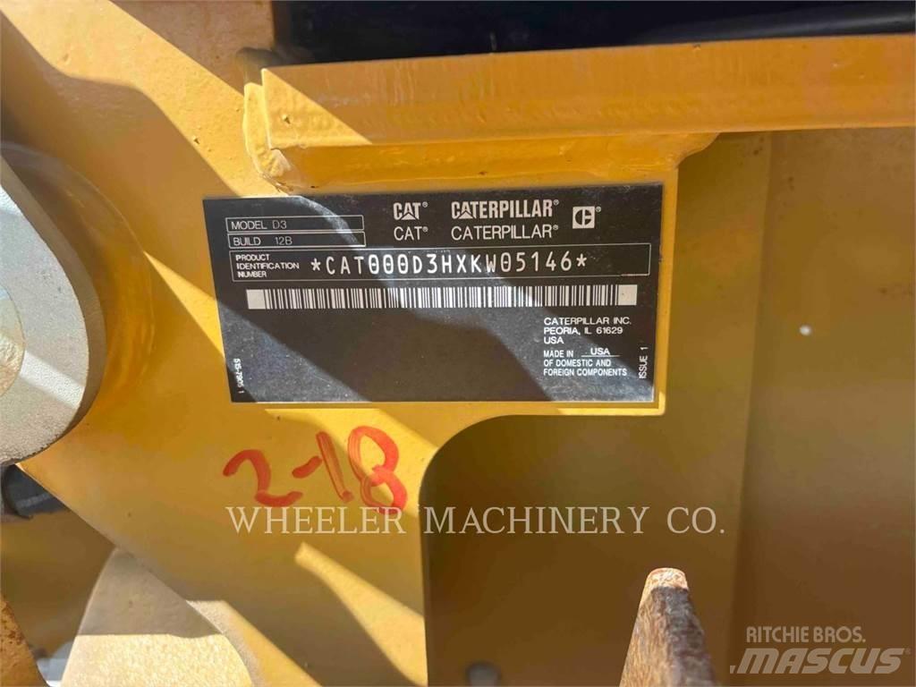 CAT D3 XL Buldožeri guseničari