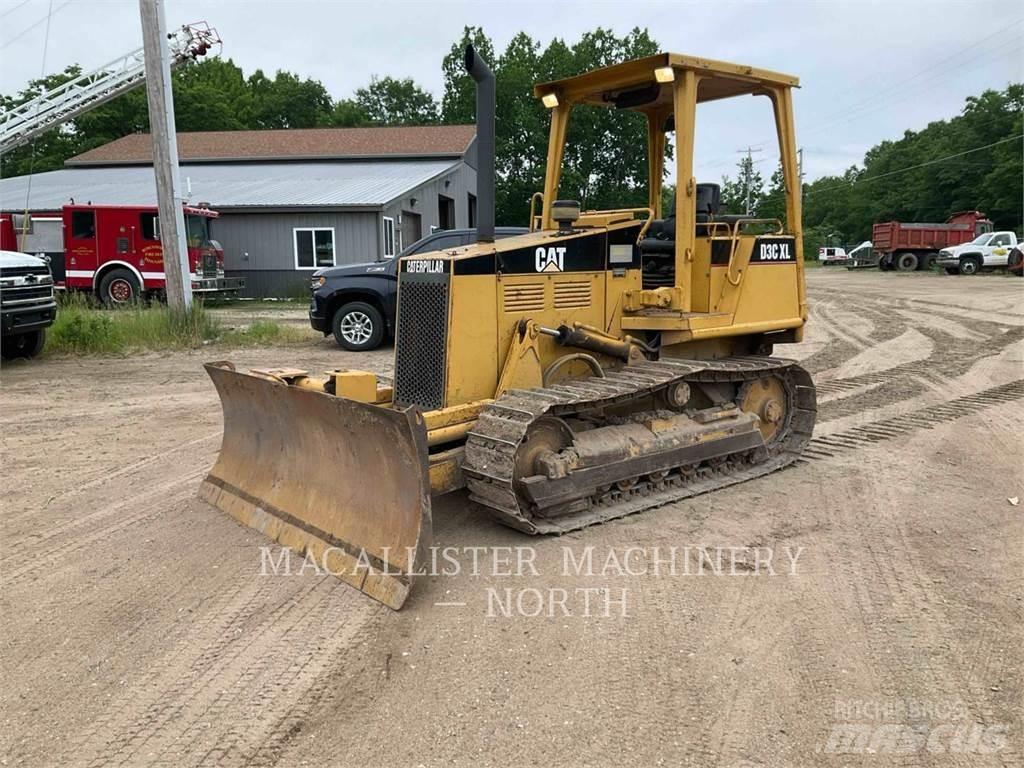 CAT D3CX Buldožeri guseničari
