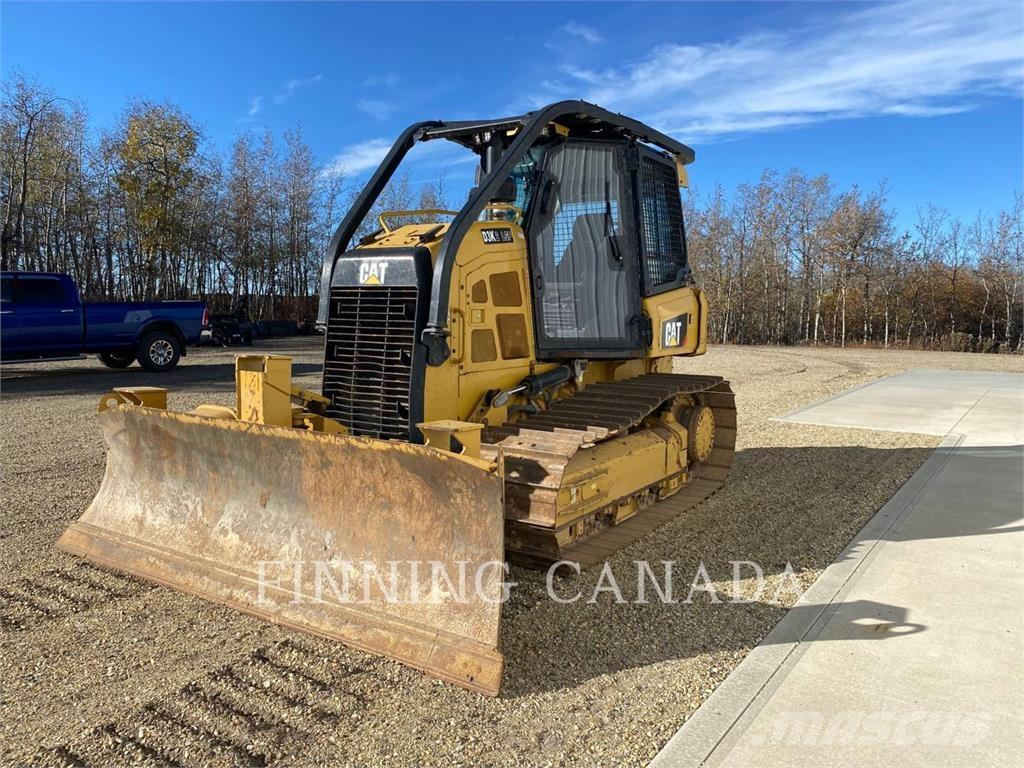 CAT D3K2 Buldožeri guseničari